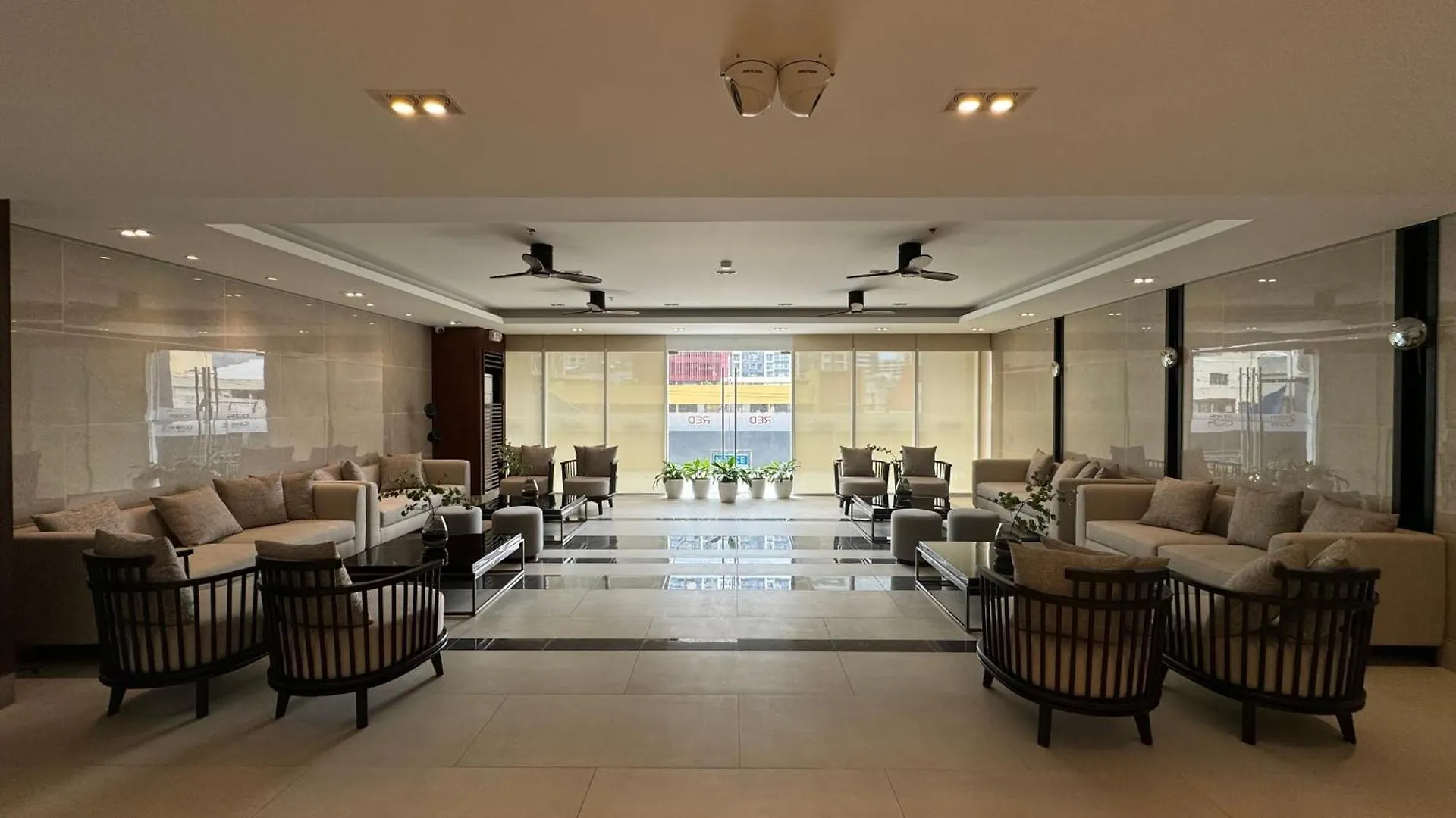 The Goodvibes Condotel Red Residences Makati マニラ市 0*,  フィリピン