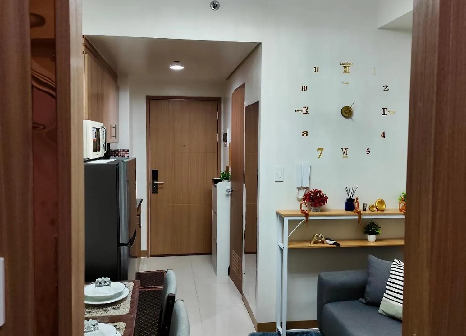 The Goodvibes Condotel Red Residences Makati Manila