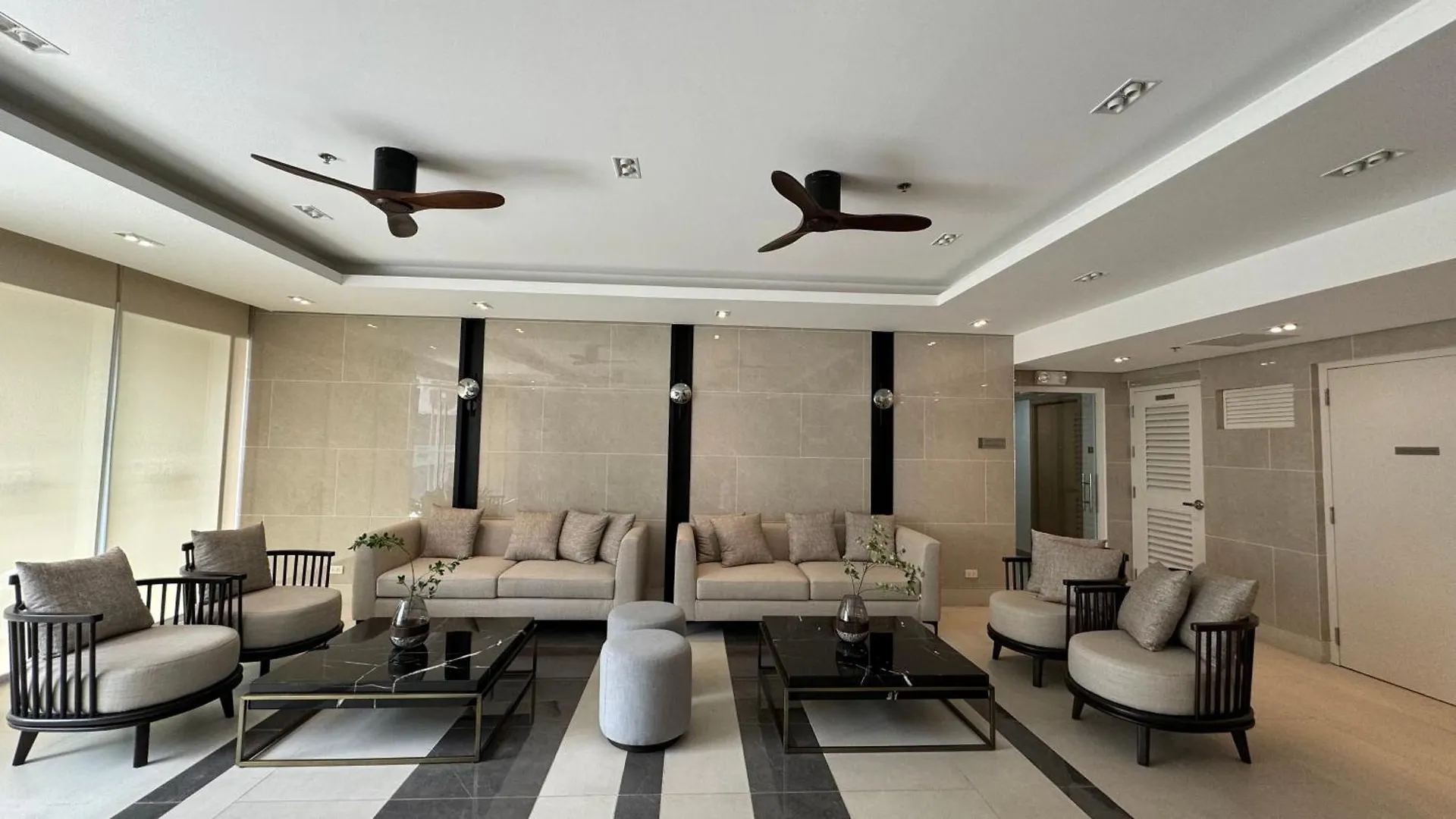 The Goodvibes Condotel Red Residences Makati Manila Apartment